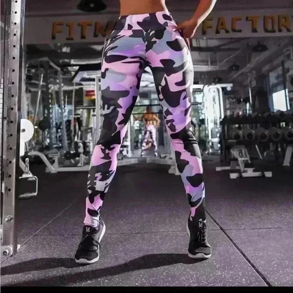 PRINTED CAMOUFLAGE LEGGINGS   - Picture 3 of 7